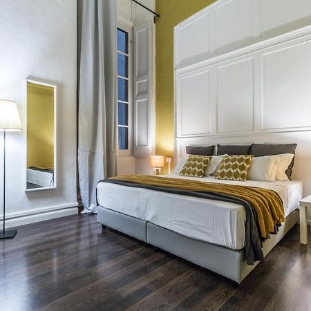 Family Apartments San Lorenzo Генуя Экстерьер фото