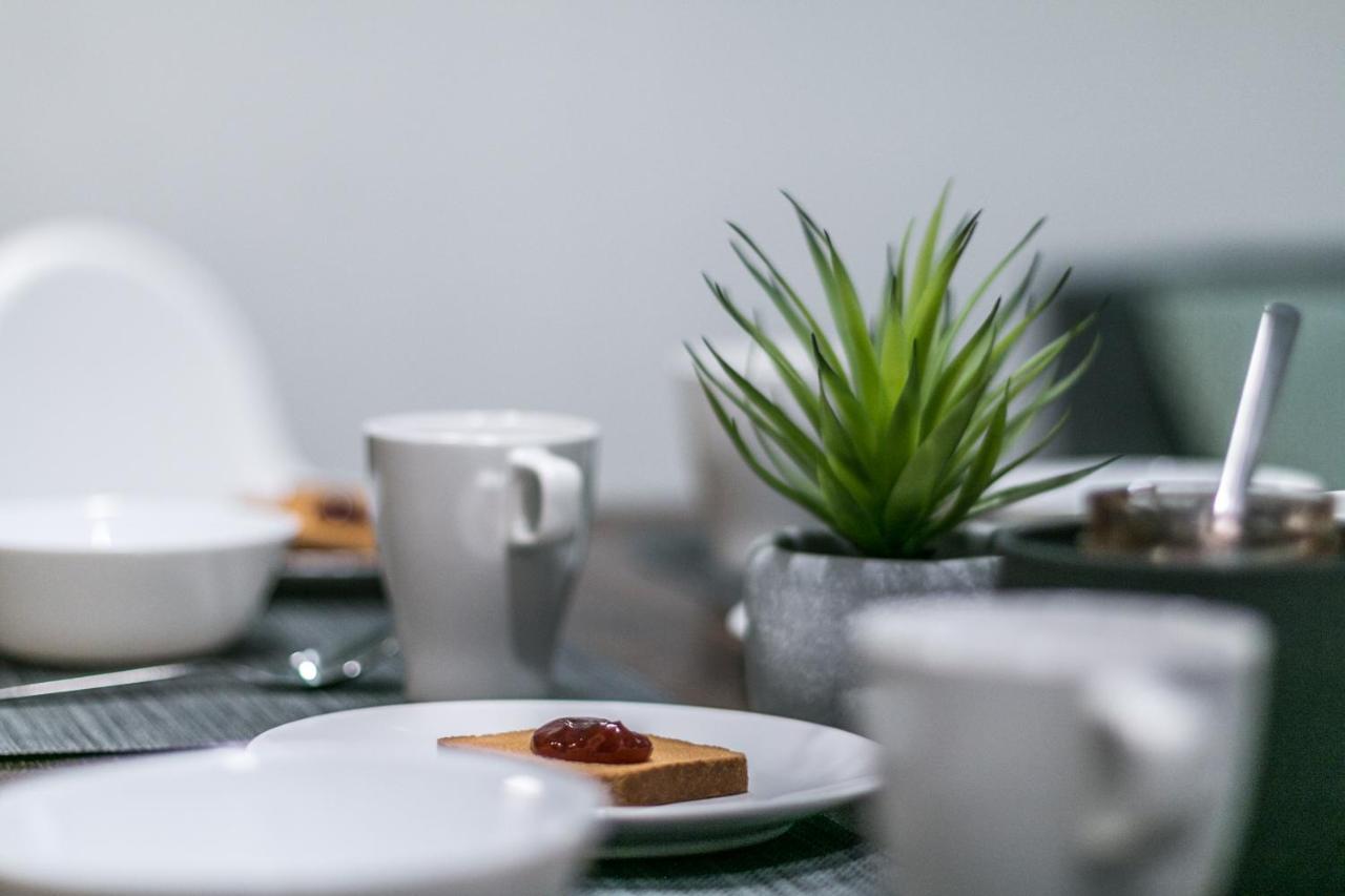 Family Apartments San Lorenzo Генуя Экстерьер фото